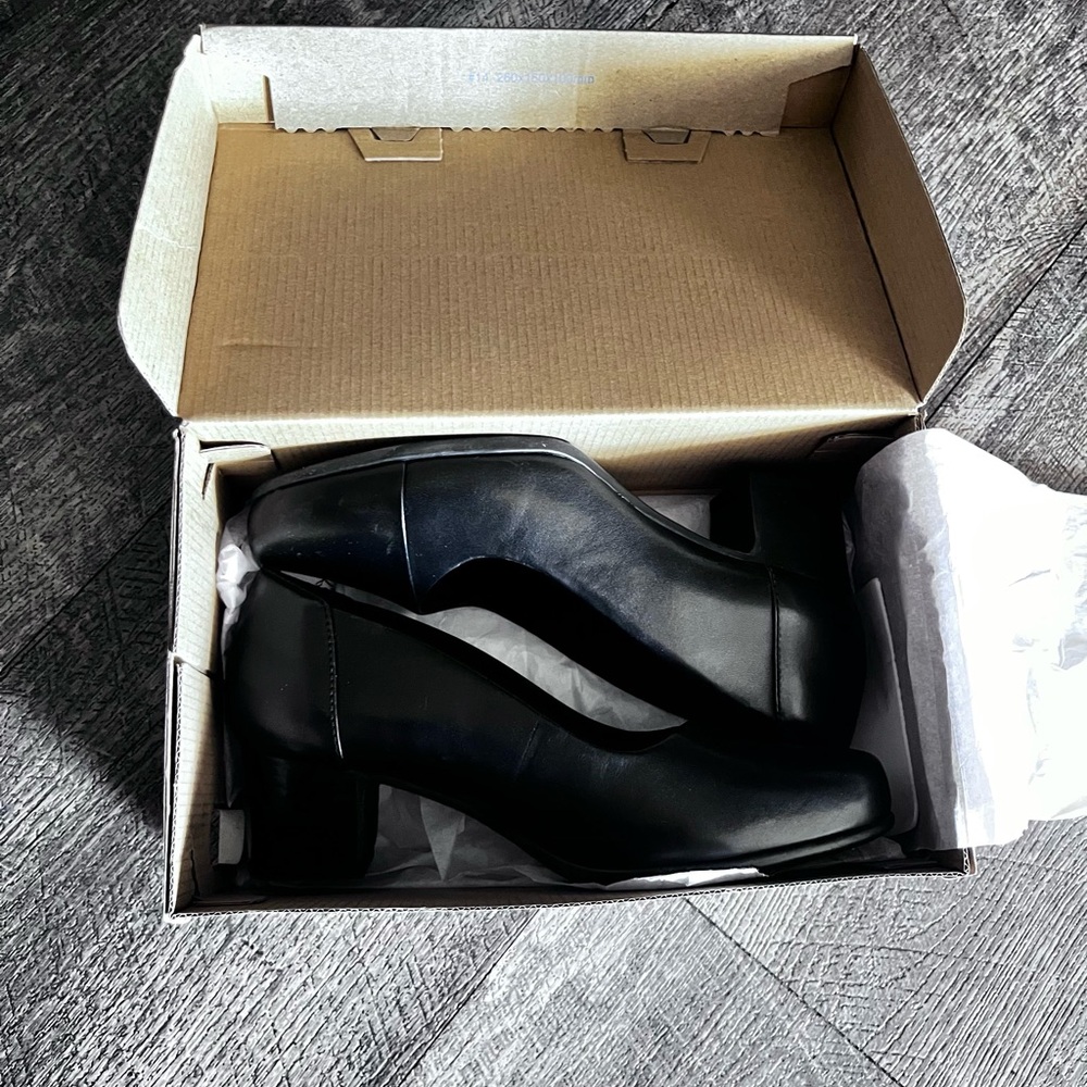 Clarks Damson Step Black Leather Women's Heels